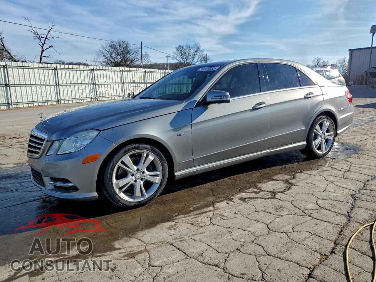 MERCEDES-BENZ E-CLASS 2012 - WDDHF8JB1CA618030