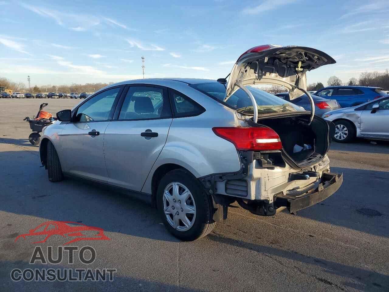FORD FOCUS 2018 - 1FADP3E21JL291512