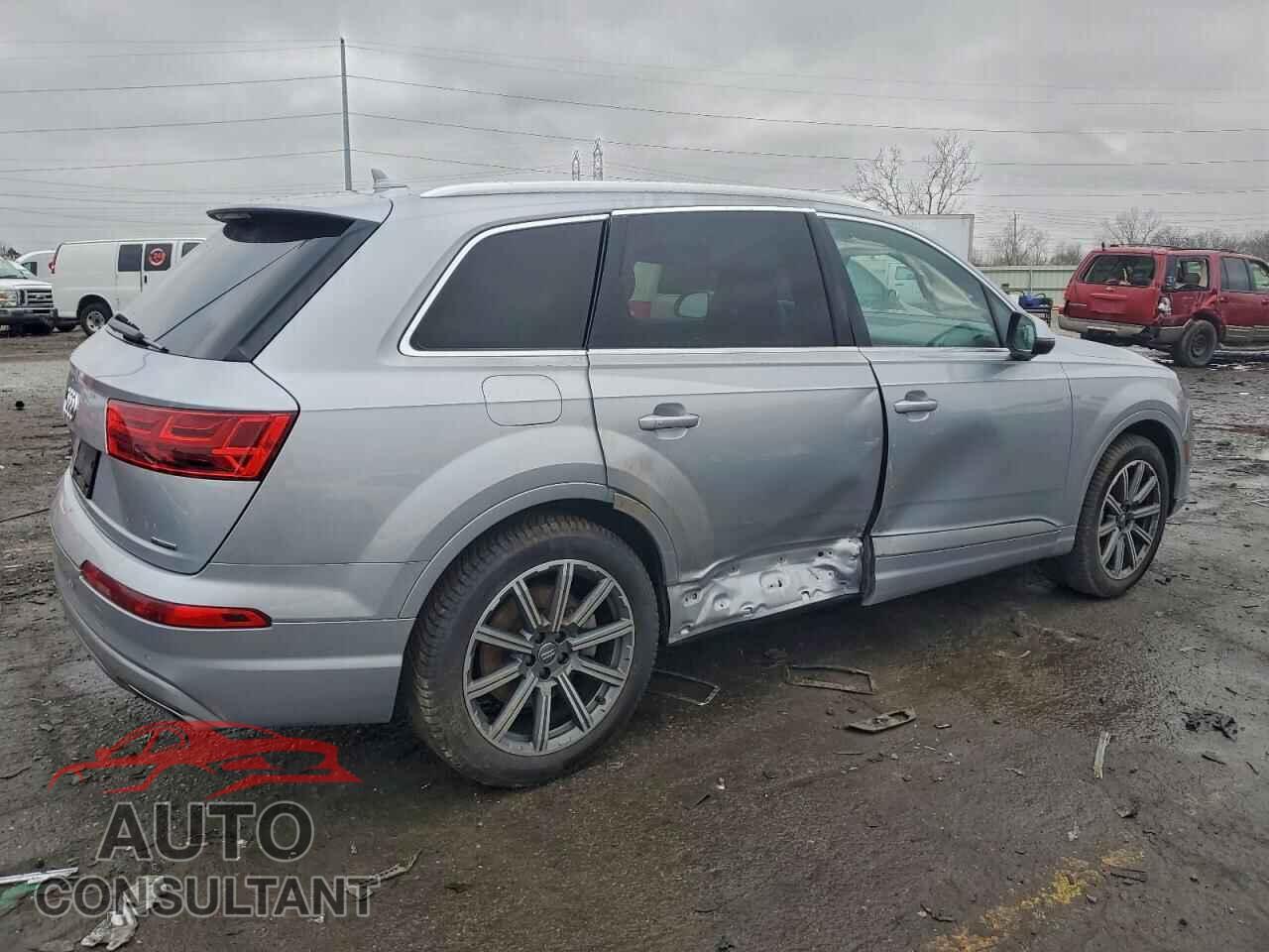 AUDI Q7 2019 - WA1LAAF70KD036653