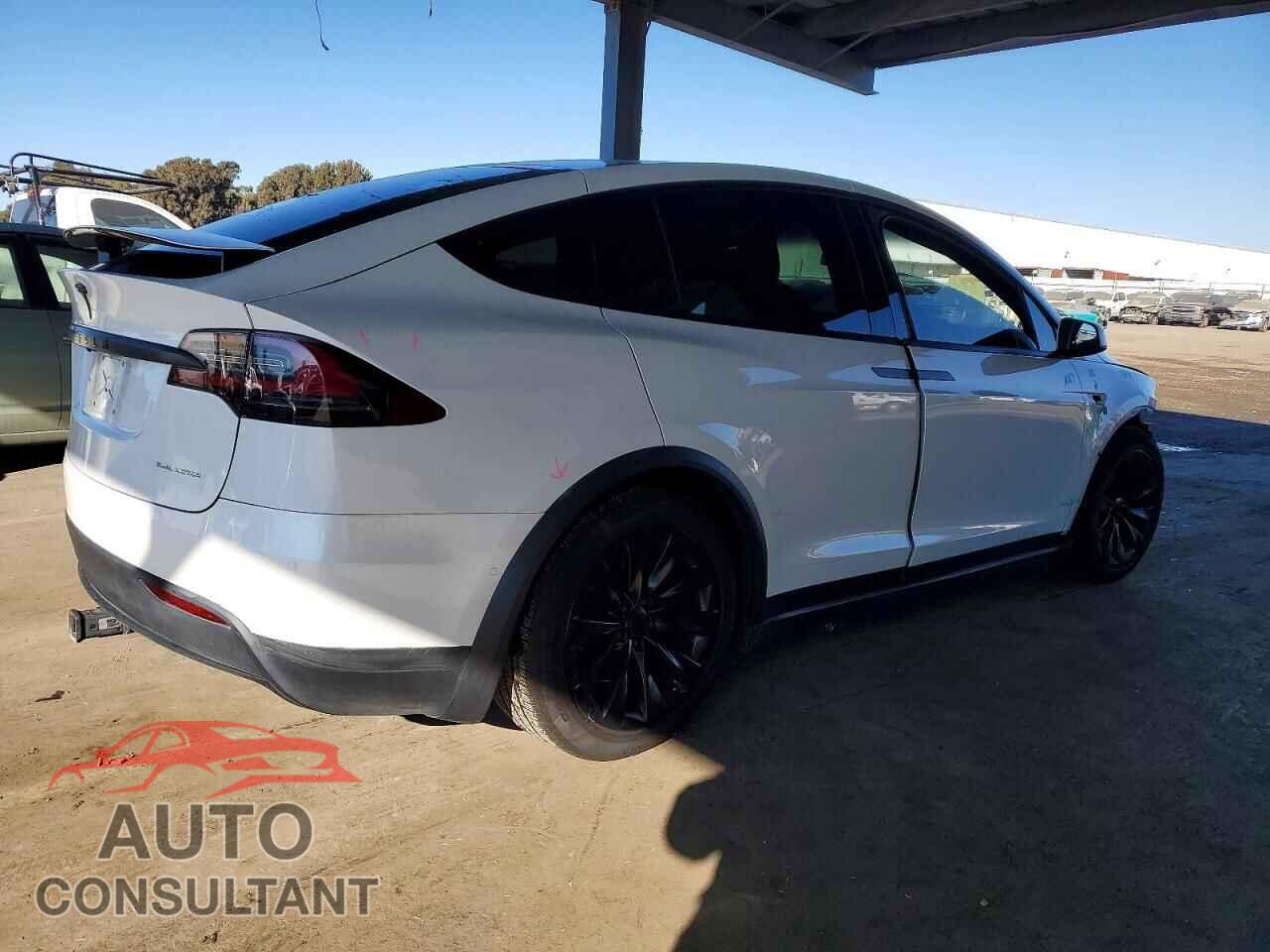 TESLA MODEL X 2020 - 5YJXCAE2XLF296317
