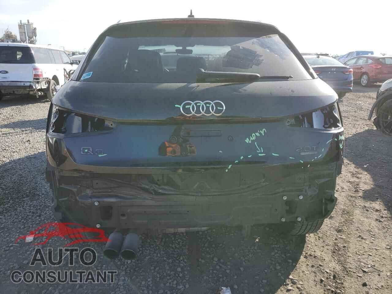 AUDI Q3 2017 - WA1ECCFS7HR005804