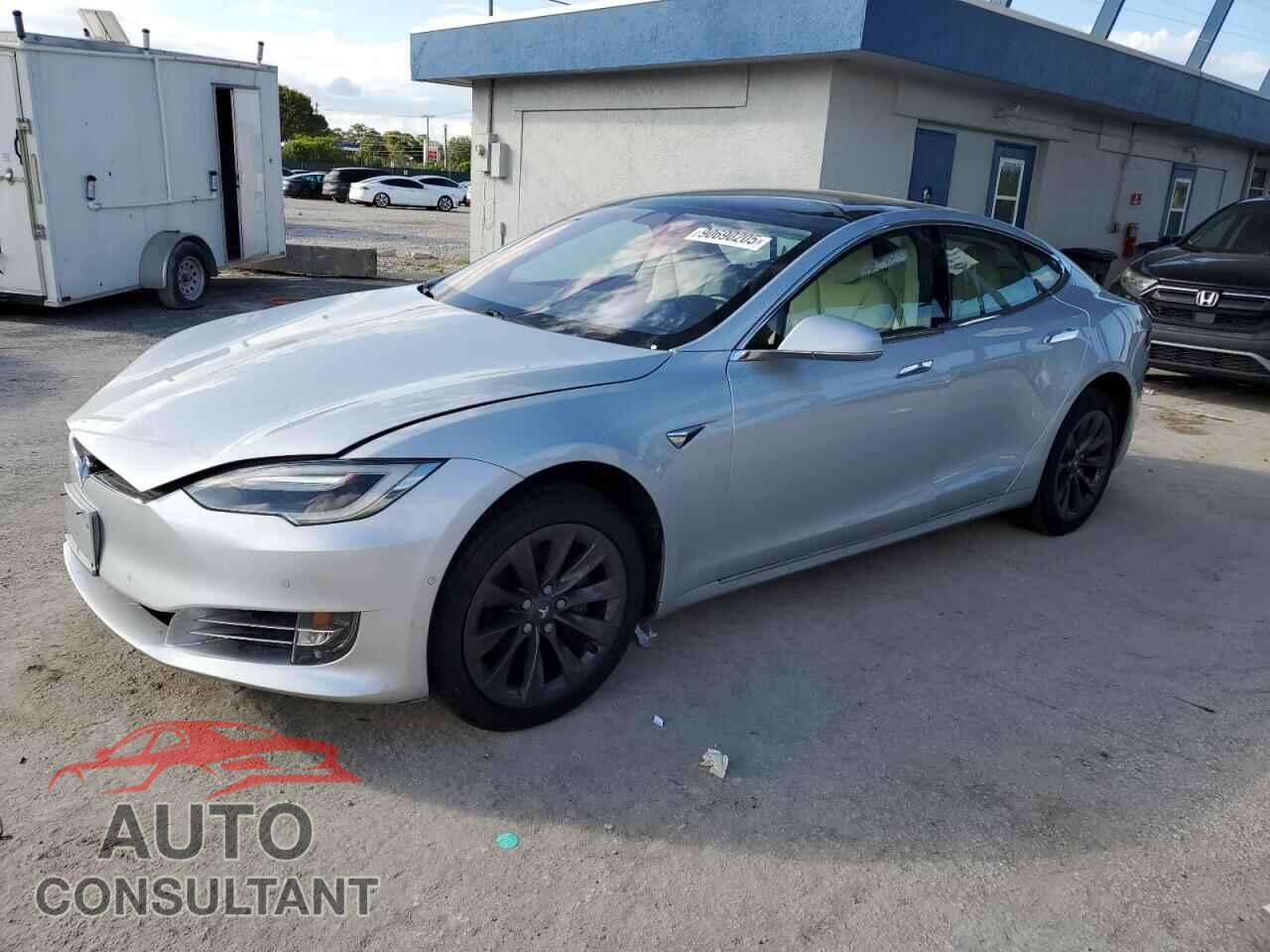TESLA MODEL S 2017 - 5YJSA1E20HF218801
