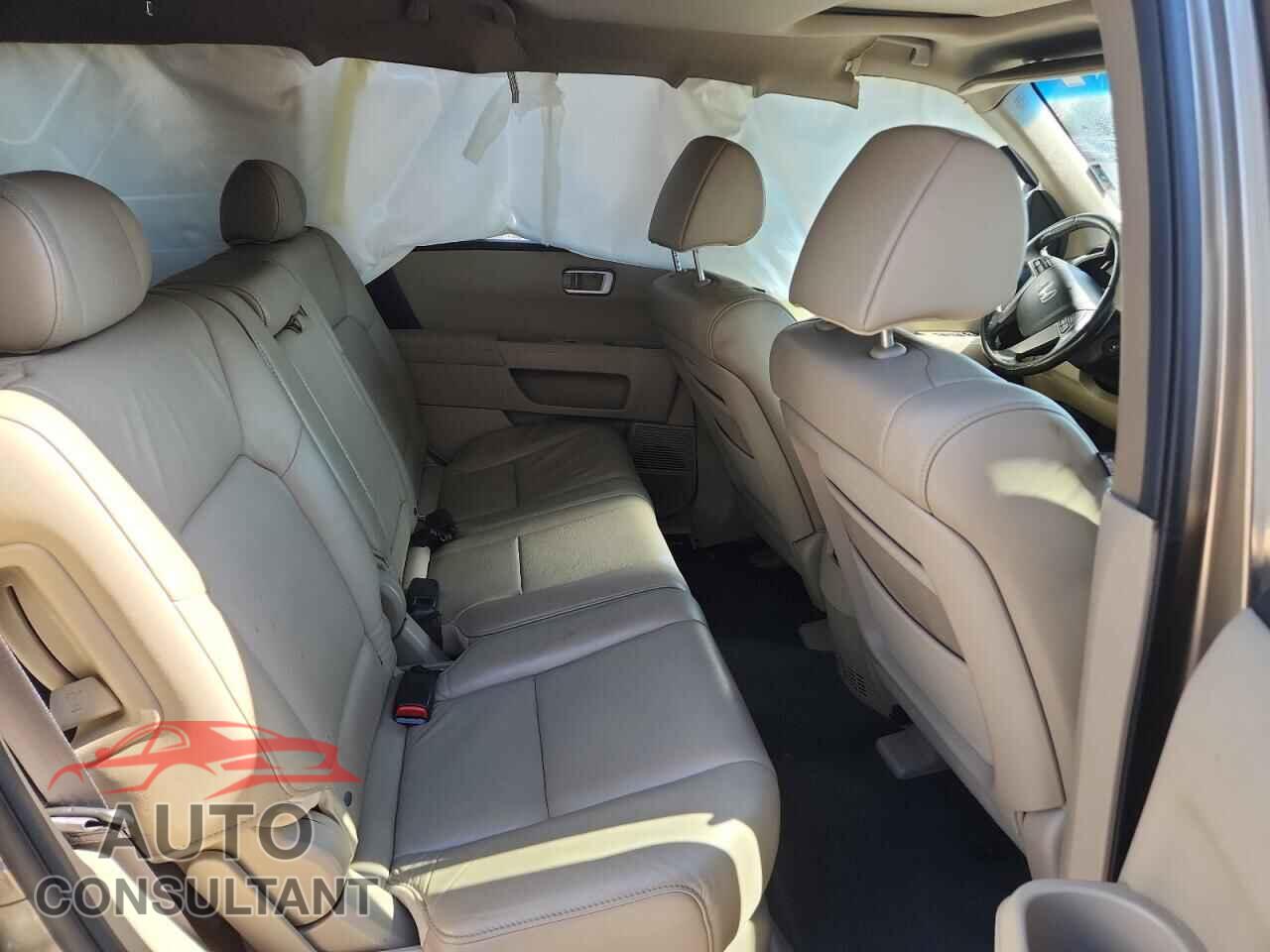 HONDA PILOT 2011 - 5FNYF4H57BB084279