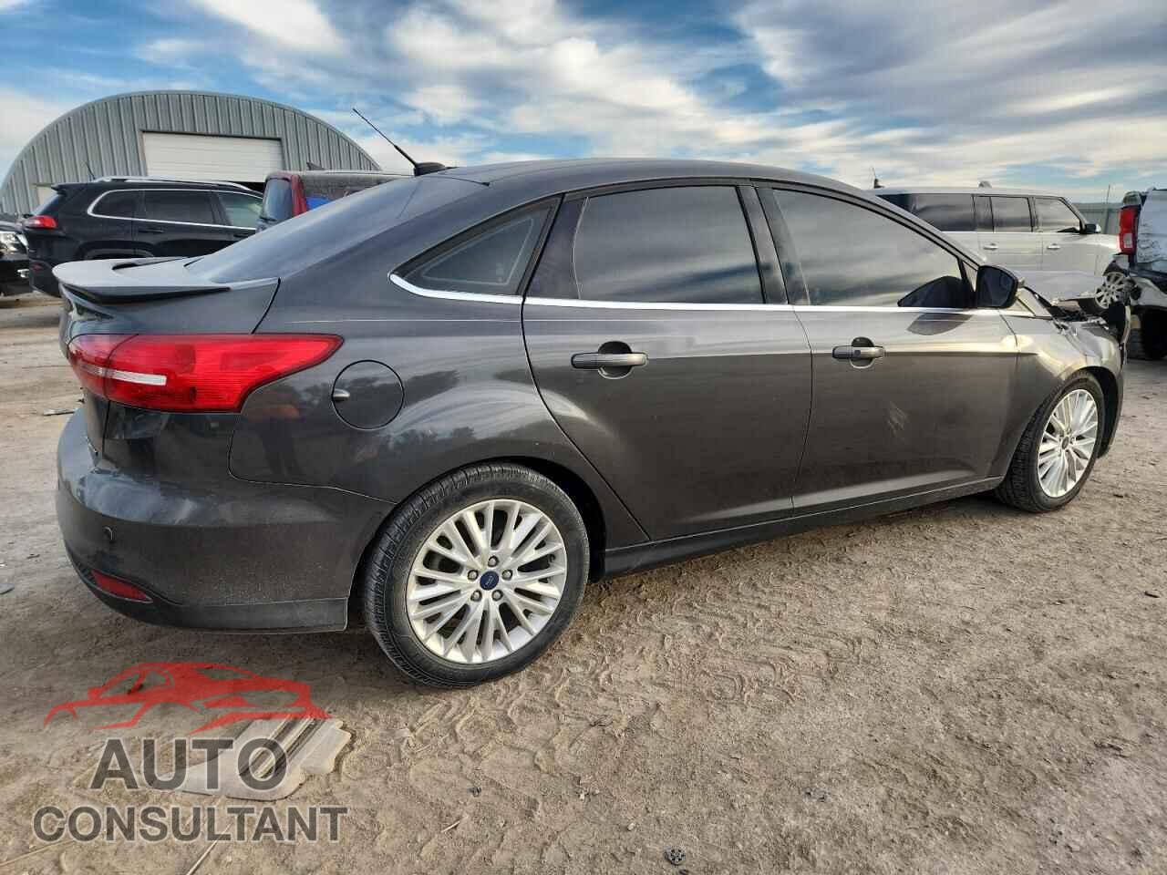 FORD FOCUS 2017 - 1FADP3J22HL347697