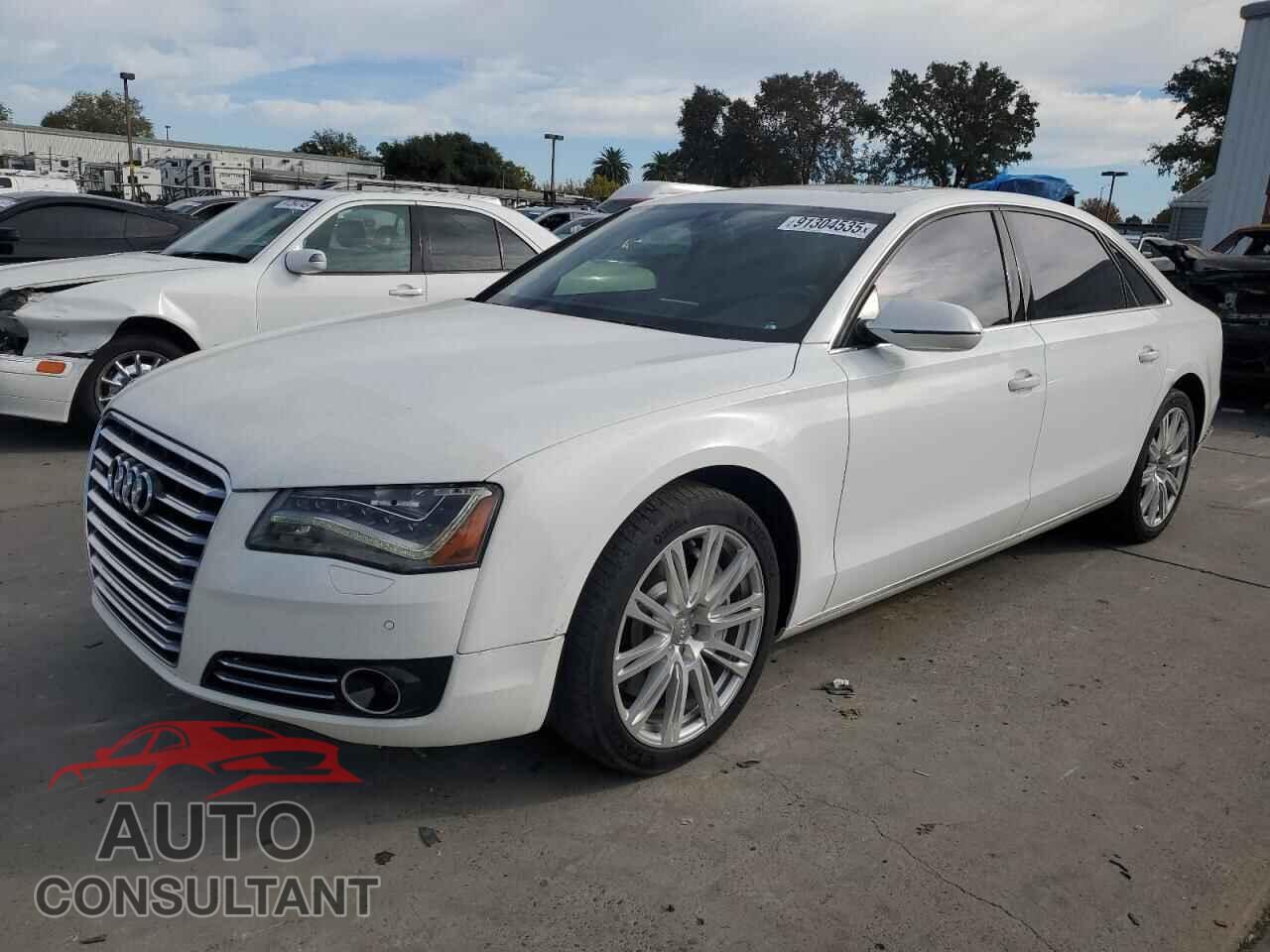 AUDI A8 2011 - WAURVAFD0BN021913