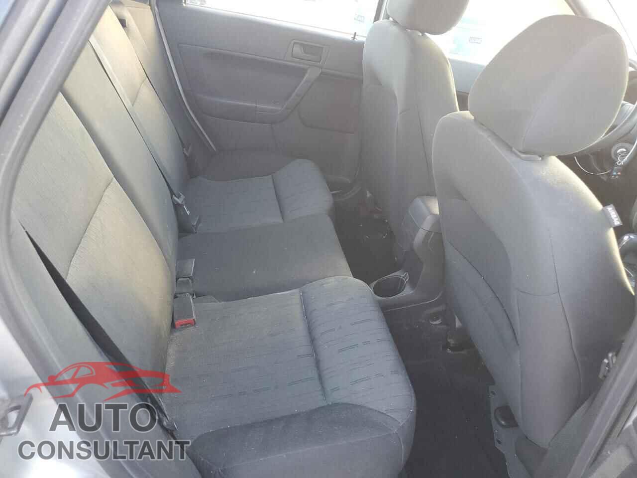 FORD FOCUS 2010 - 1FAHP3FN2AW207514