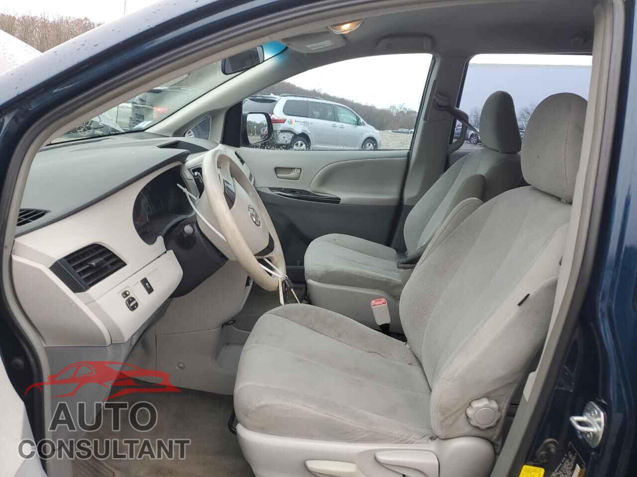 TOYOTA SIENNA 2012 - 5TDKA3DC3CS011801