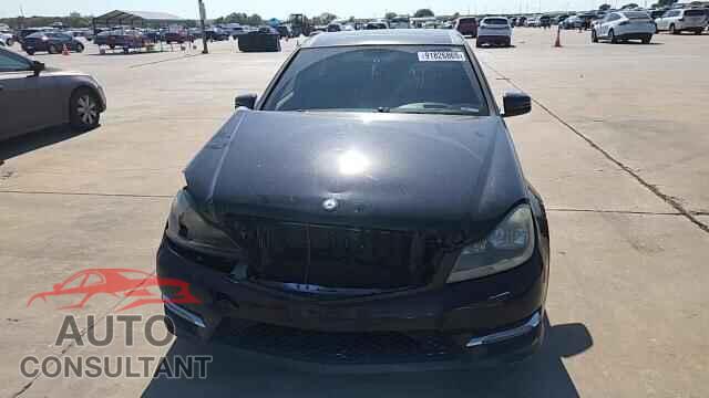 MERCEDES-BENZ C-CLASS 2012 - WDDGF5HB2CR203560