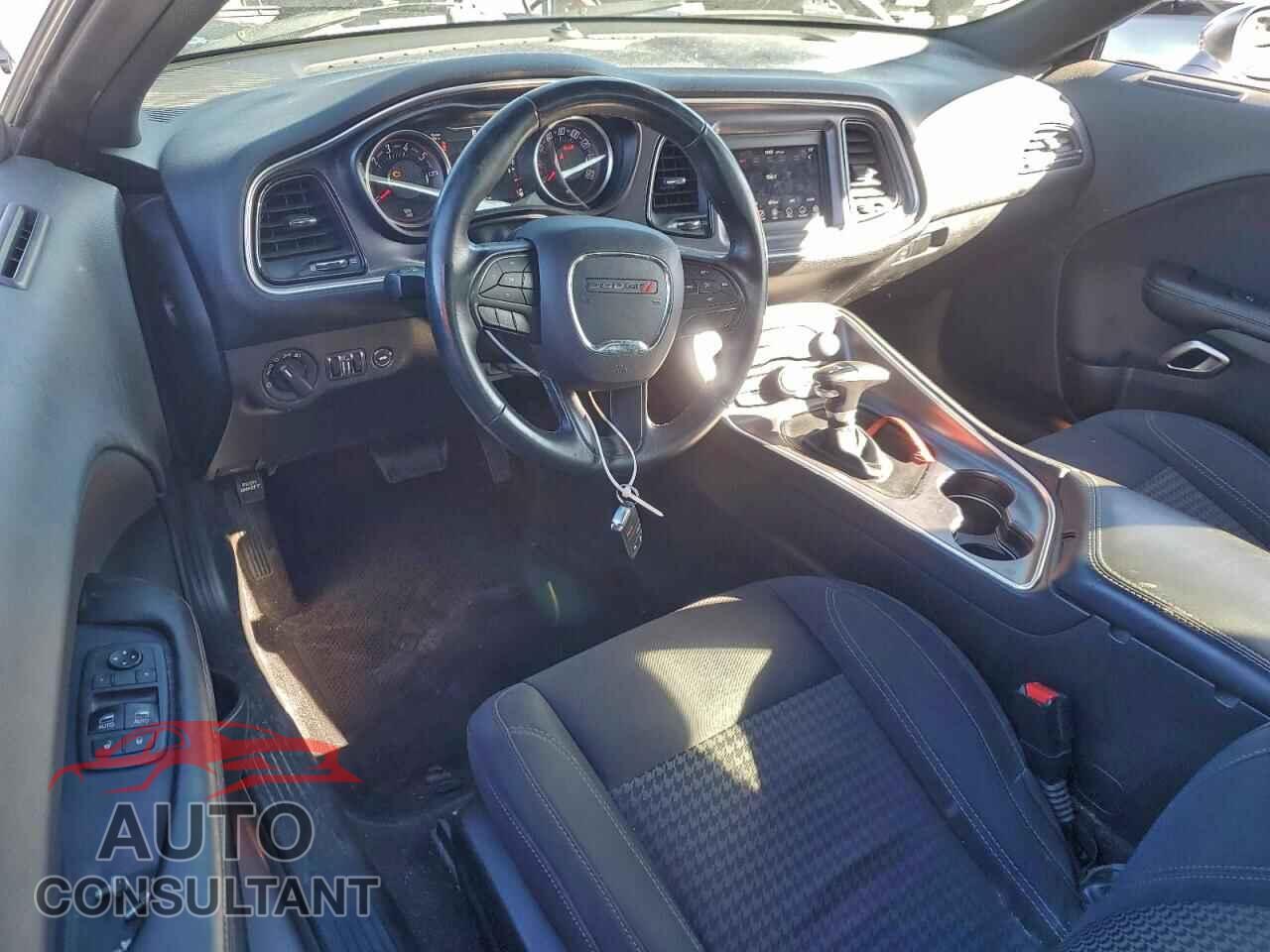 DODGE CHALLENGER 2018 - 2C3CDZAG8JH325384