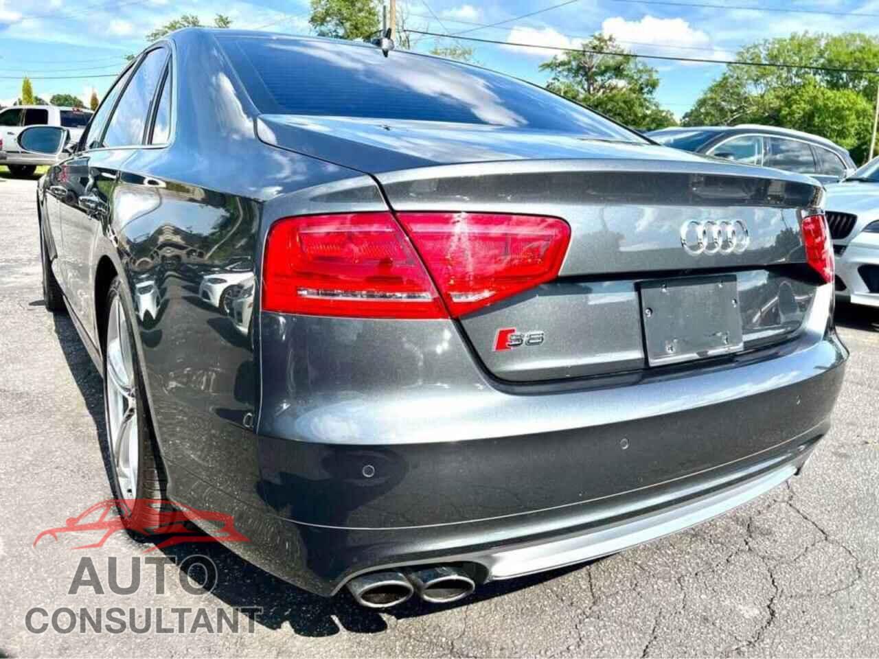AUDI S8 2014 - WAUD2AFDXEN005306