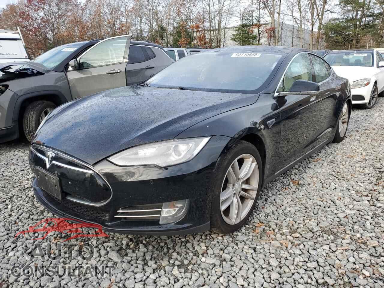 TESLA MODEL S 2014 - 5YJSA1H19EFP38719