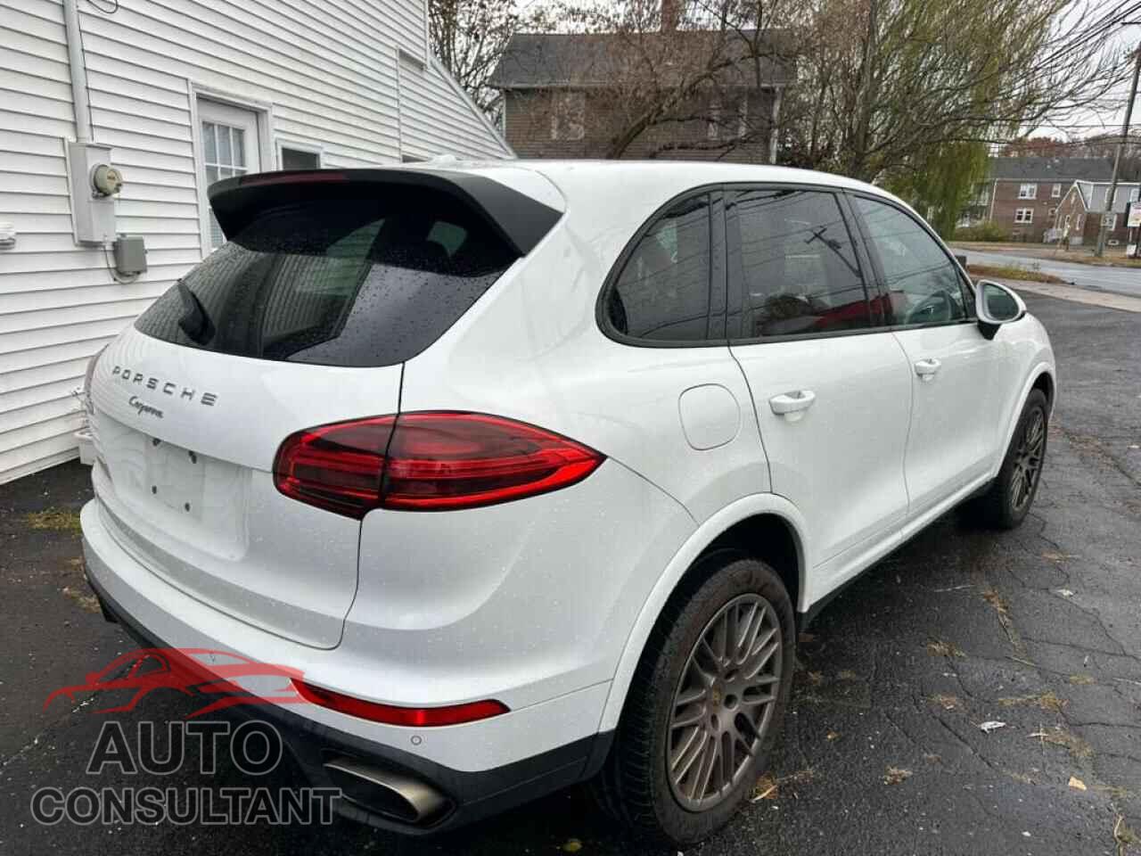 PORSCHE CAYENNE 2017 - WP1AA2A20HKA82954