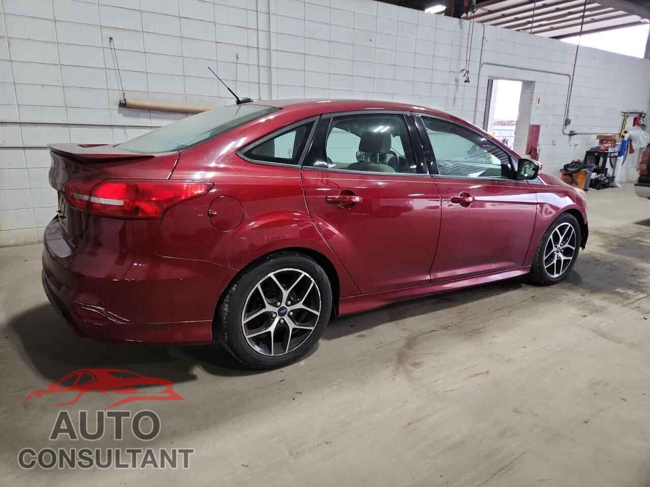 FORD FOCUS 2015 - 1FADP3F20FL246518