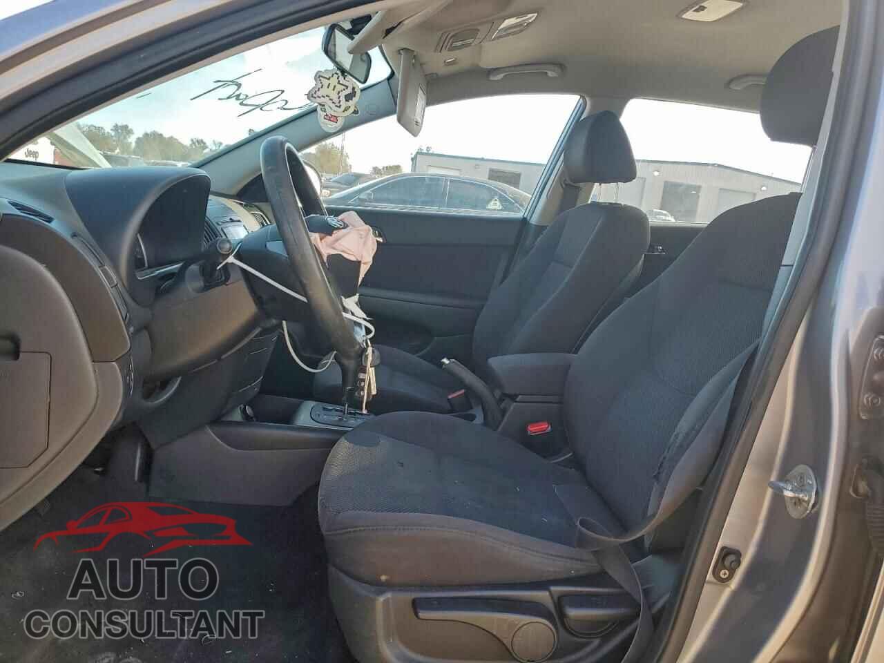 HYUNDAI ELANTRA 2012 - KMHDC8AE4CU152387