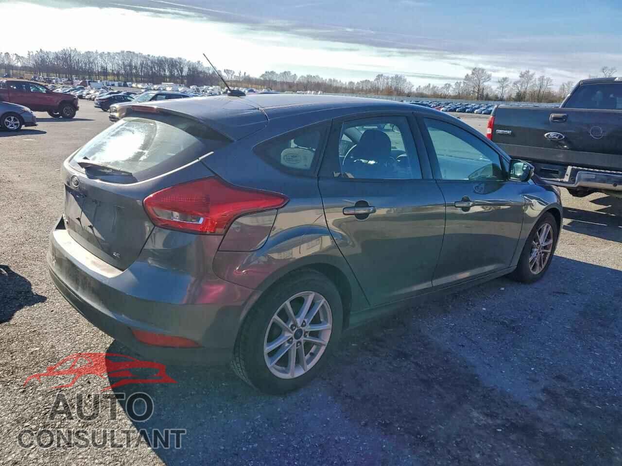 FORD FOCUS 2017 - 1FADP3K26HL312840