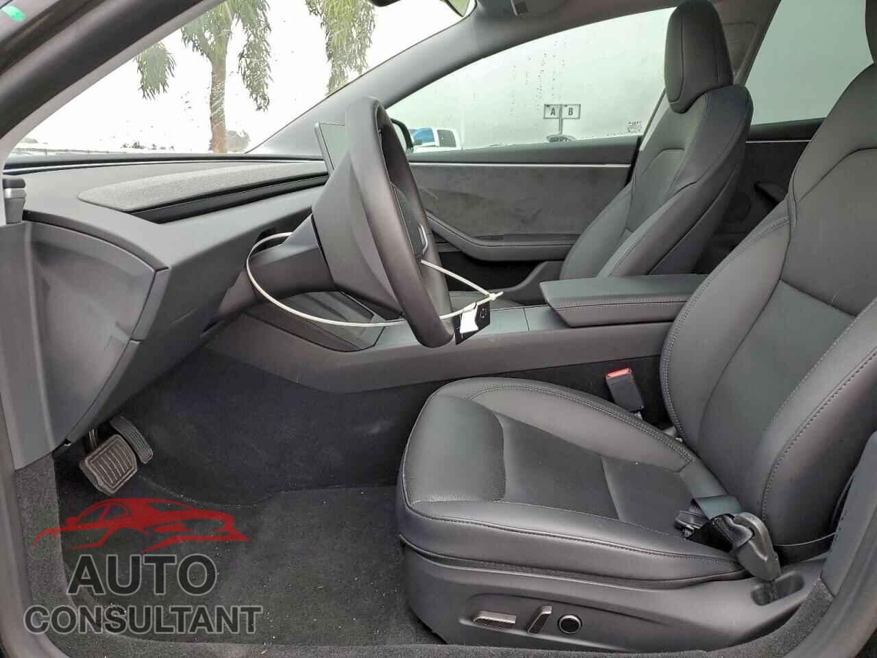 TESLA MODEL 3 2024 - 5YJ3E1EBXRF796785