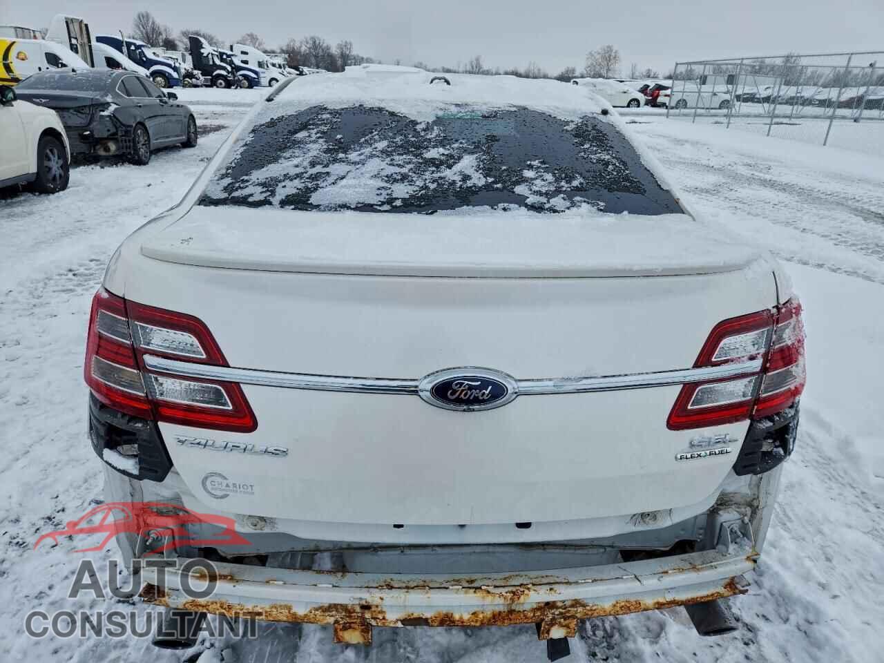 FORD TAURUS 2015 - 1FAHP2E89FG133130