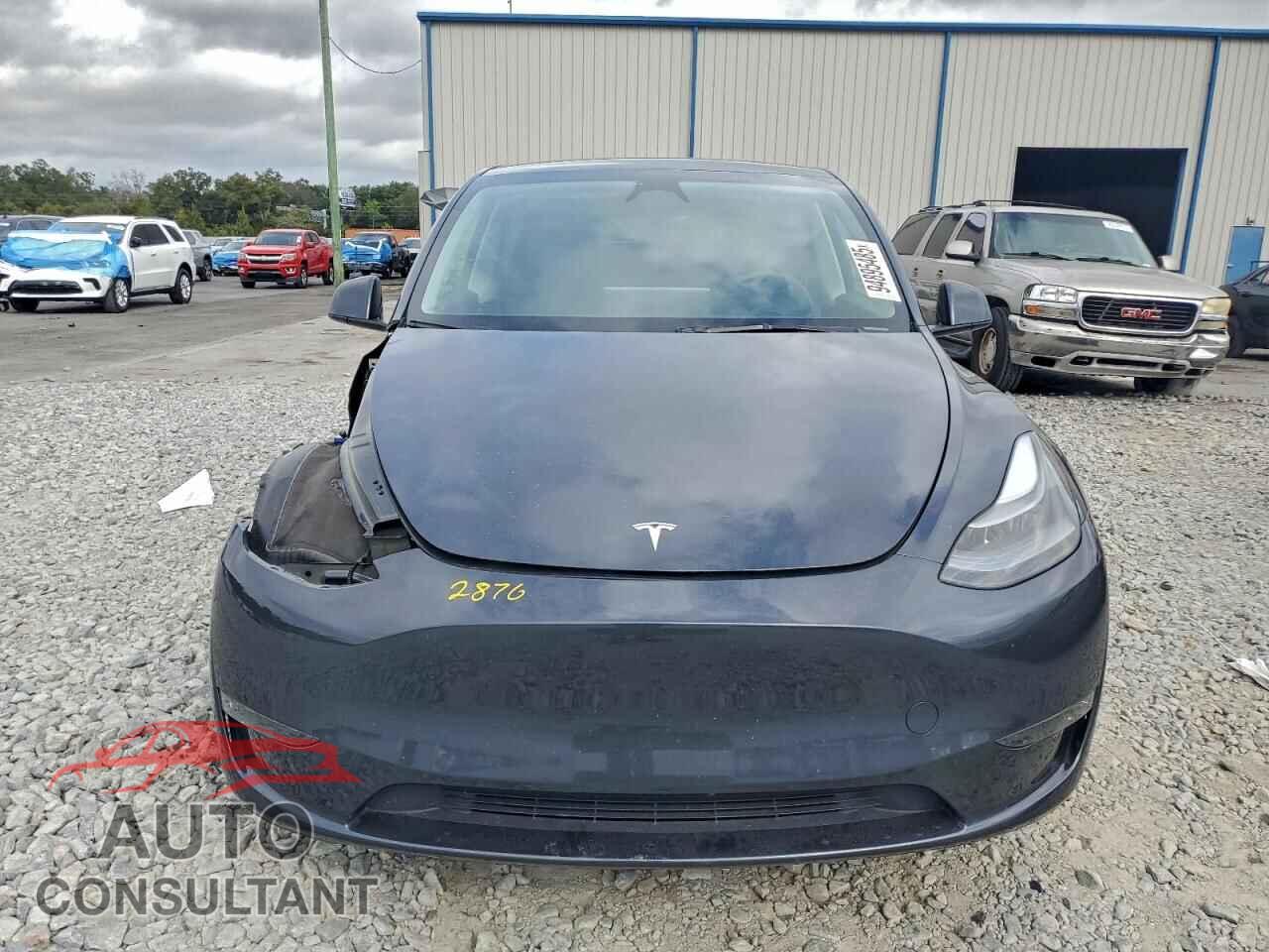 TESLA MODEL Y 2024 - 7SAYGDEE9RA226434