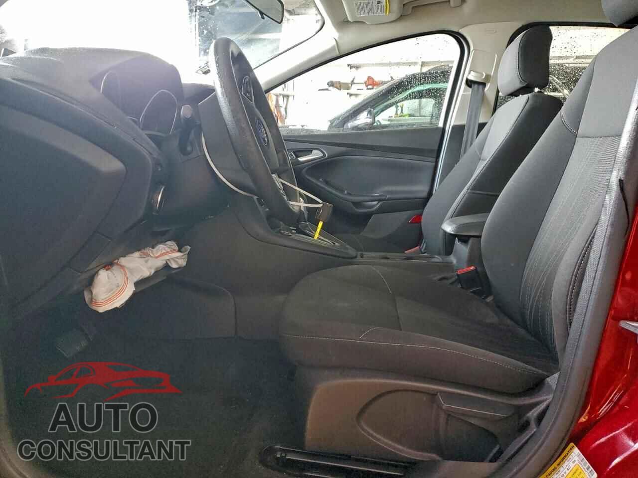 FORD FOCUS 2016 - 1FADP3F26GL217560