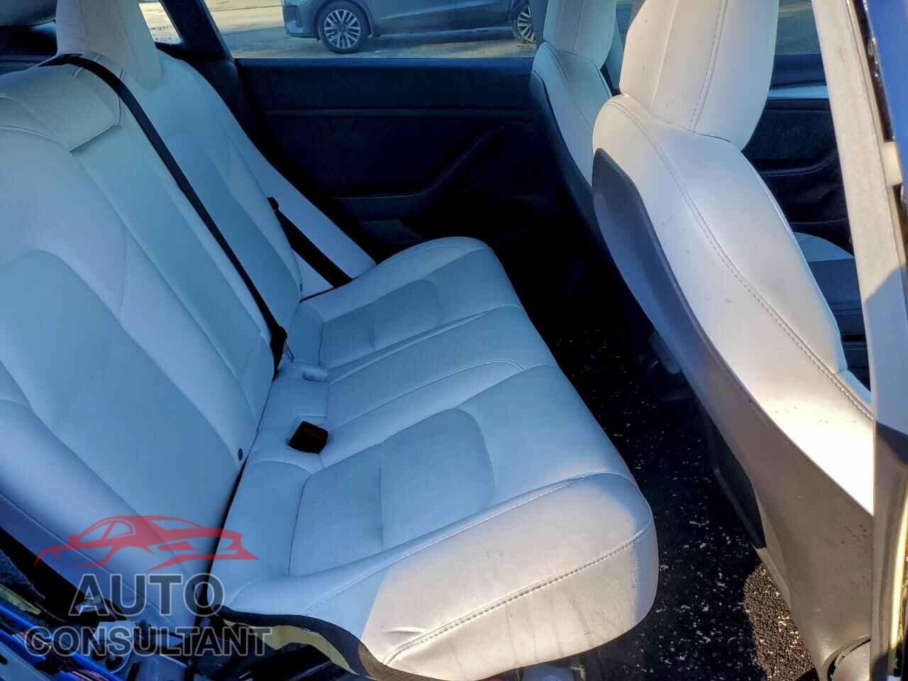 TESLA MODEL 3 2021 - 5YJ3E1EA6MF093880