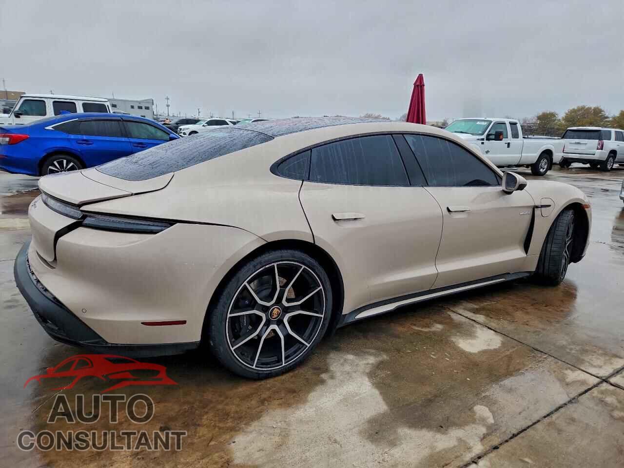 PORSCHE TAYCAN 2023 - WP0AA2Y18PSA14997