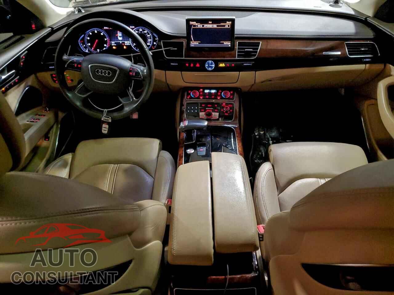 AUDI A8 2011 - WAURVAFD2BN015272