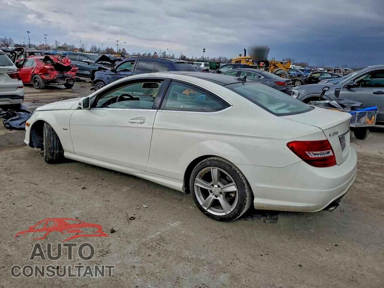 MERCEDES-BENZ C-CLASS 2012 - WDDGJ4HB5CF875378