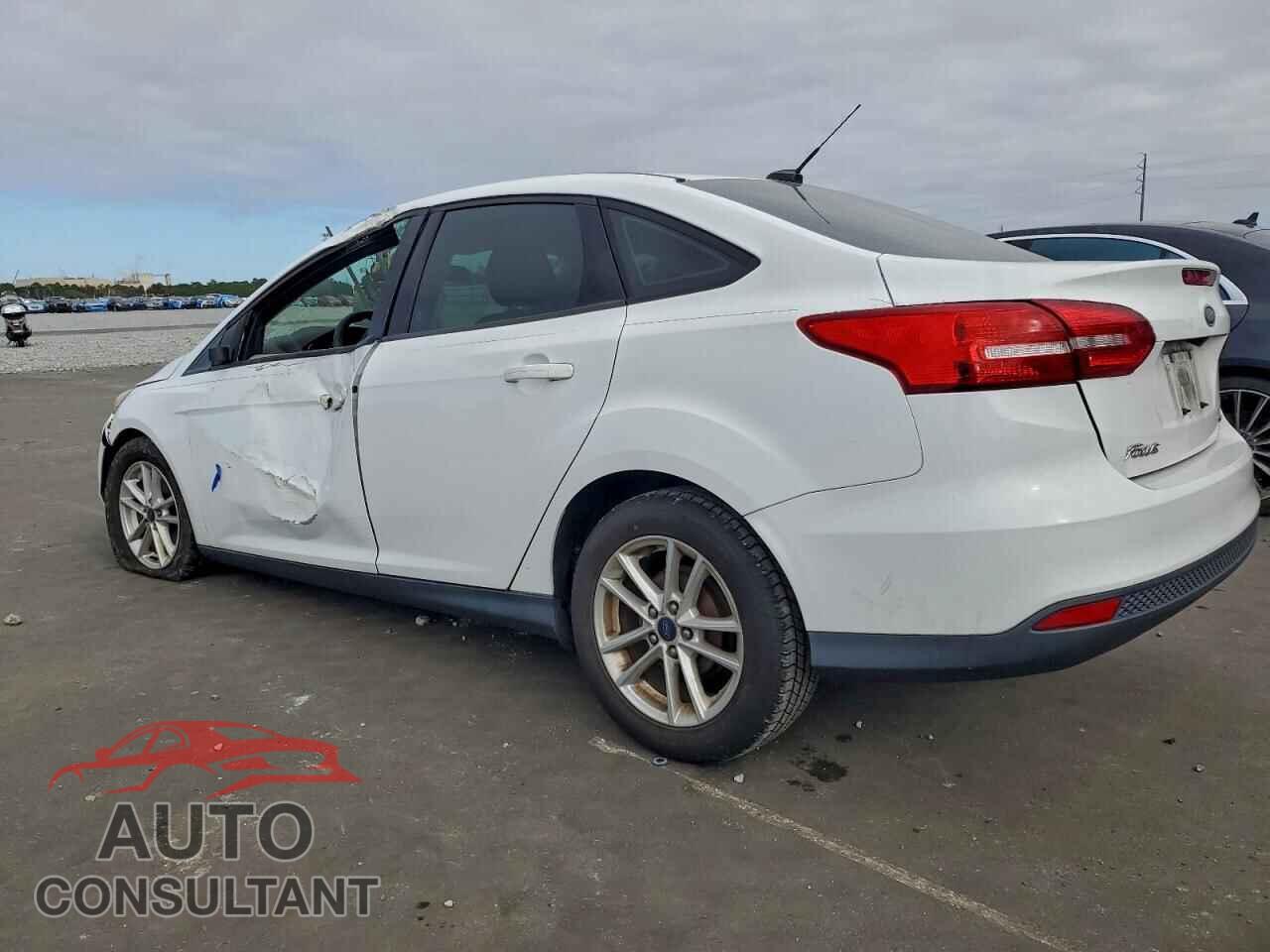 FORD FOCUS 2017 - 1FADP3F26HL266324