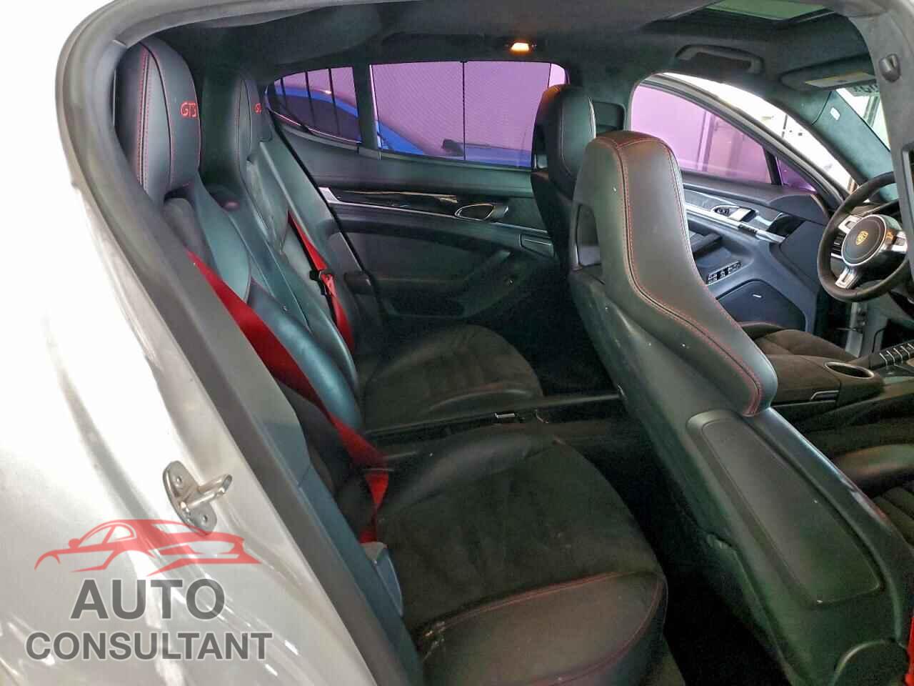 PORSCHE PANAMERA 2013 - WP0AF2A75DL076697