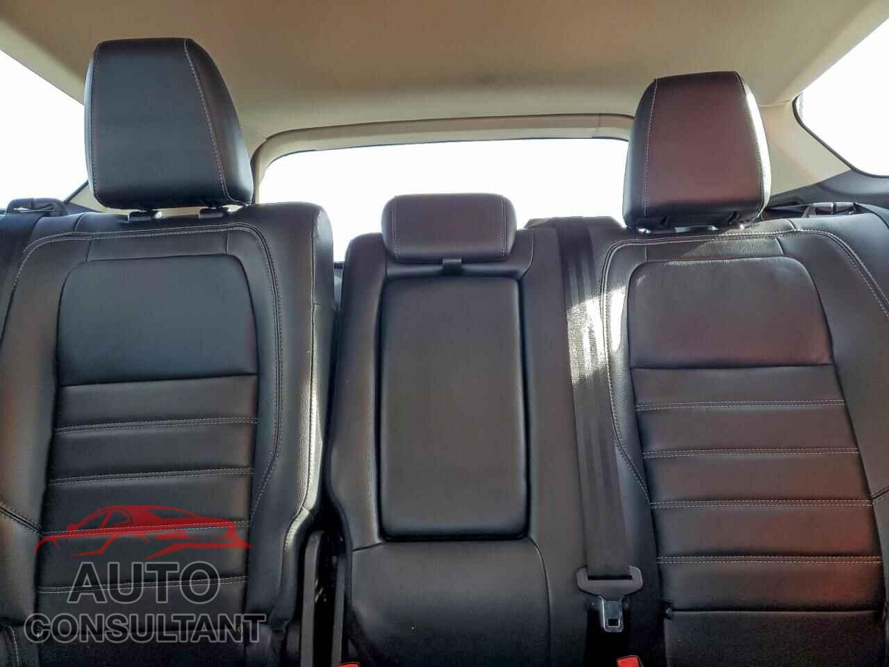 FORD ESCAPE 2017 - 1FMCU0JD6HUB42226