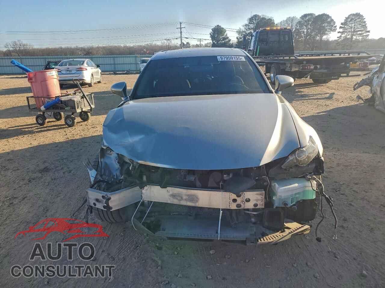 LEXUS IS 2016 - JTHBA1D21G5018056