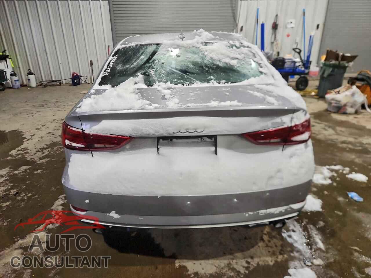 AUDI A3 2017 - WAUB8GFF6H1018706