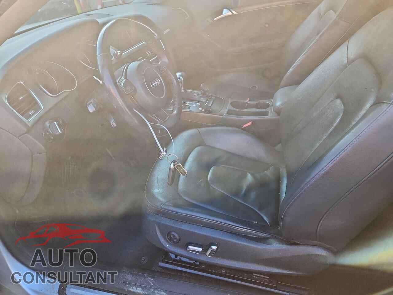 AUDI A5 2013 - WAUCFAFR4DA054583