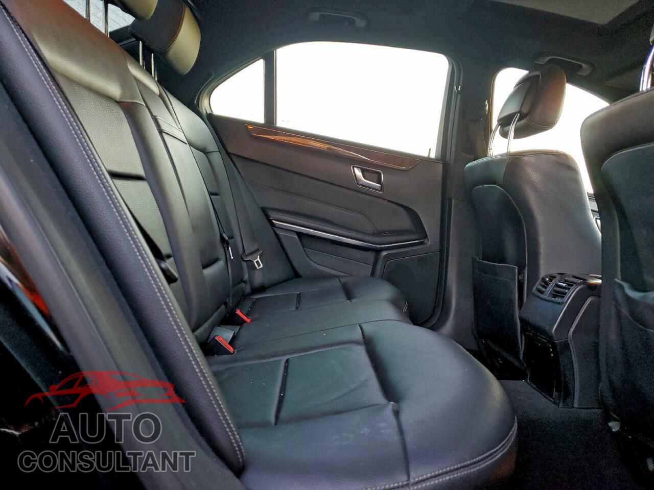 MERCEDES-BENZ E-CLASS 2014 - WDDHF5KB4EA820831