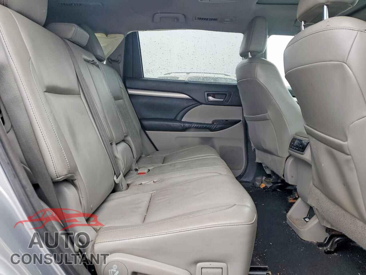 TOYOTA HIGHLANDER 2015 - 5TDJKRFHXFS143821