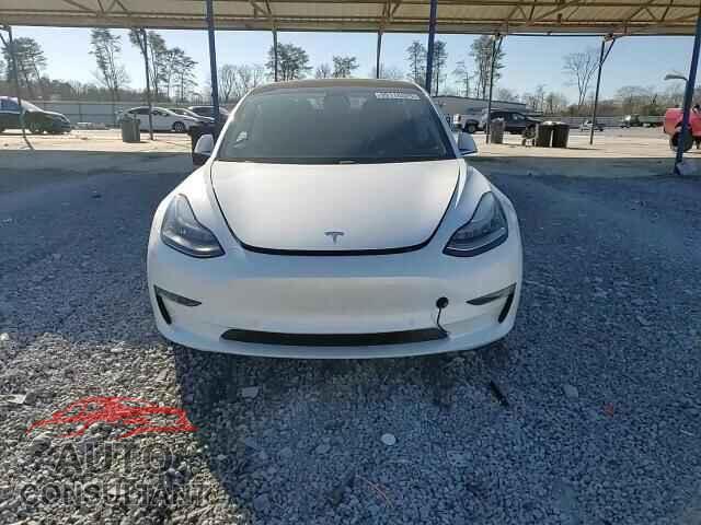 TESLA MODEL 3 2019 - 5YJ3E1EB2KF454138