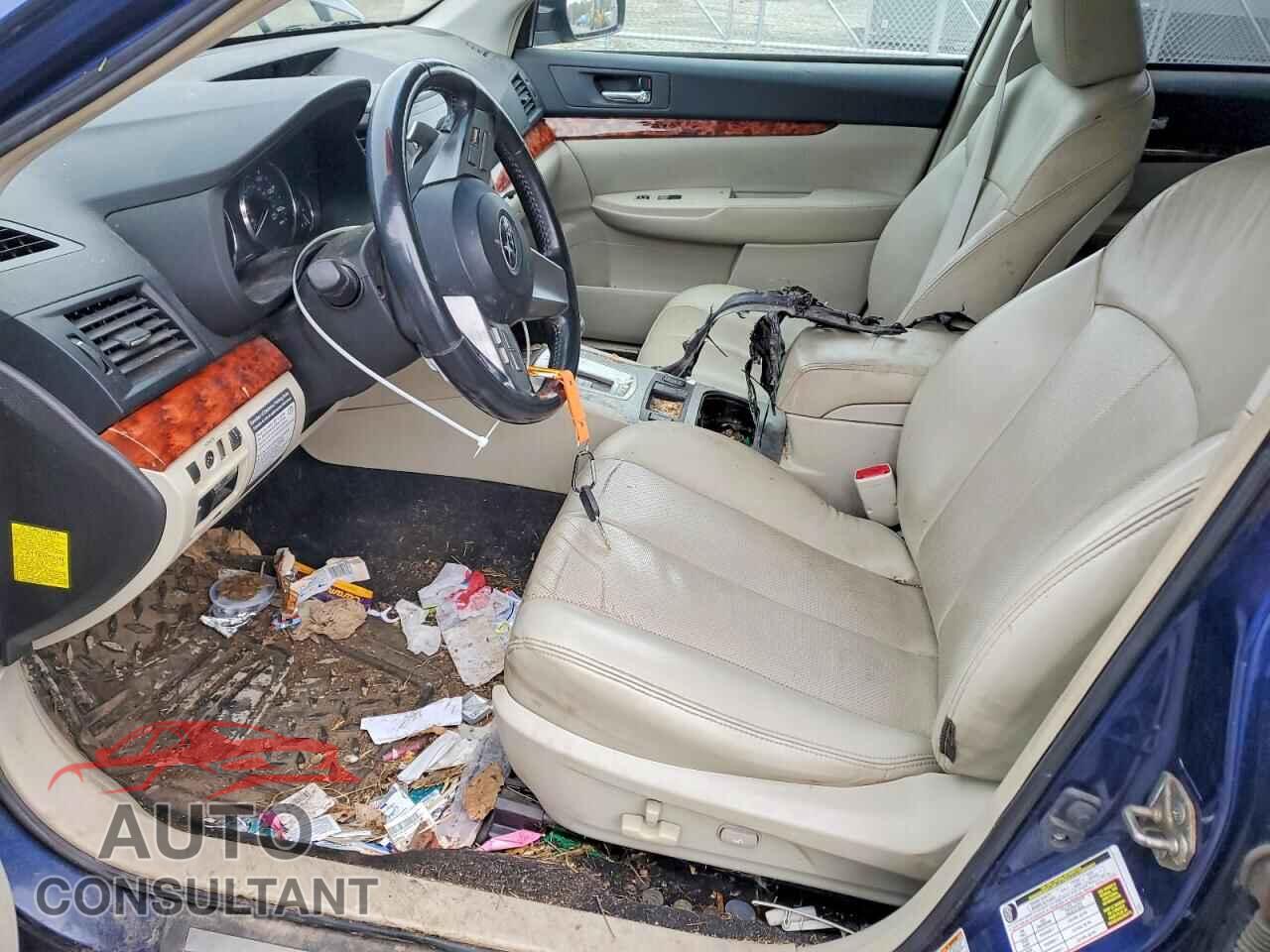 SUBARU OUTBACK 2011 - 4S4BRBKC8B3385693