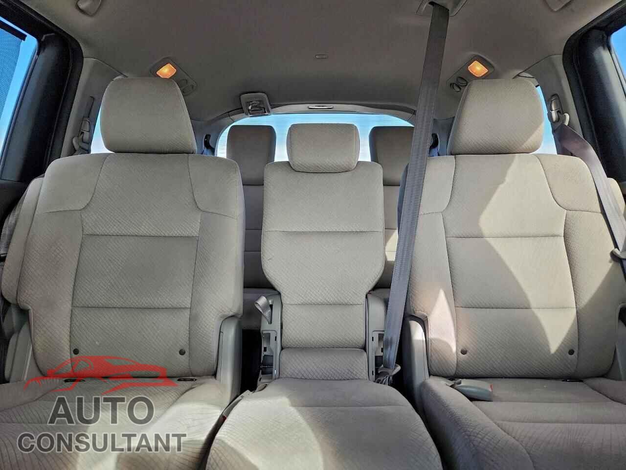 HONDA ODYSSEY 2017 - 5FNRL5H39HB018956