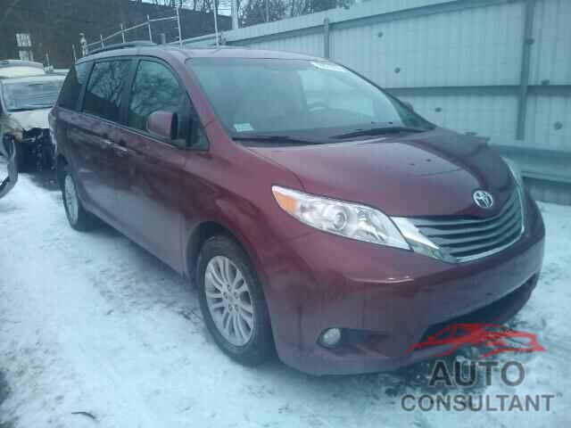 TOYOTA SIENNA 2015 - 5TDYK3DC4FS646571