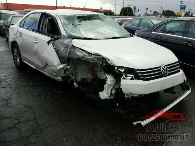 VOLKSWAGEN PASSAT 2015 - 1VWAT7A38FC006047