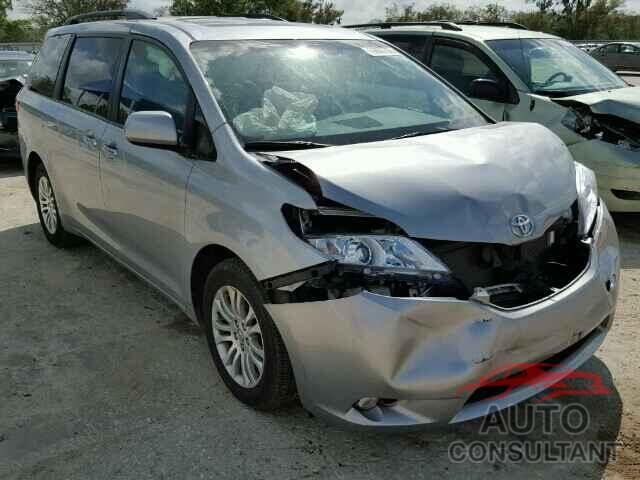 TOYOTA SIENNA 2015 - 5TDYK3DC9FS607426