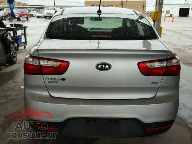 KIA RIO 2015 - KNADM4A35F6515052