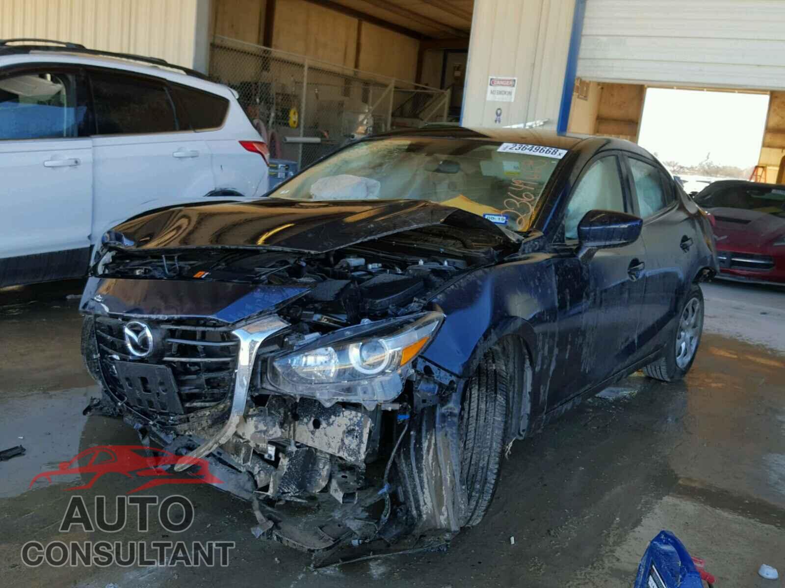MAZDA 3 2017 - 3MZBN1U77HM136865