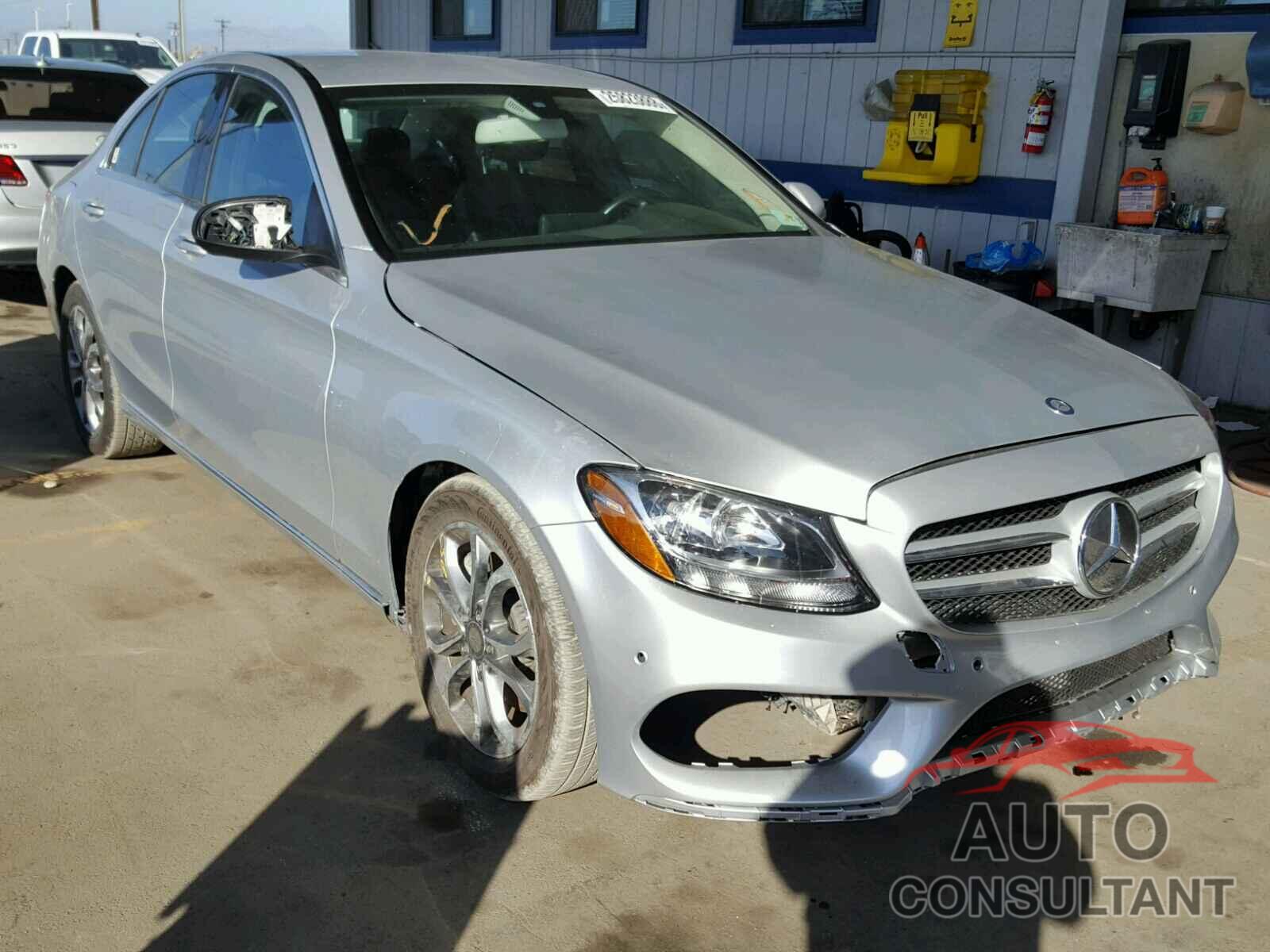 MERCEDES-BENZ C300 2015 - 55SWF4JB7FU051214