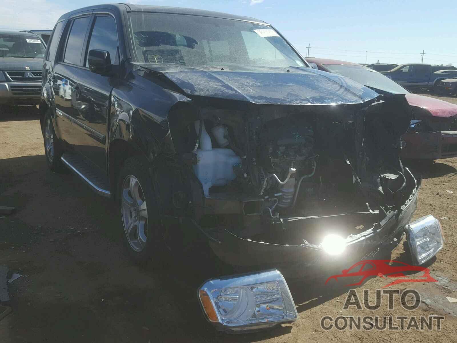 HONDA PILOT 2015 - 5FNYF4H79FB005900