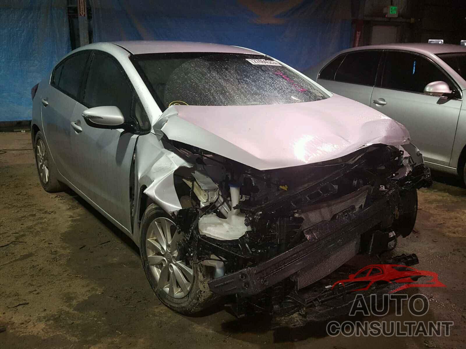 KIA FORTE 2016 - KNAFX4A66G5507012