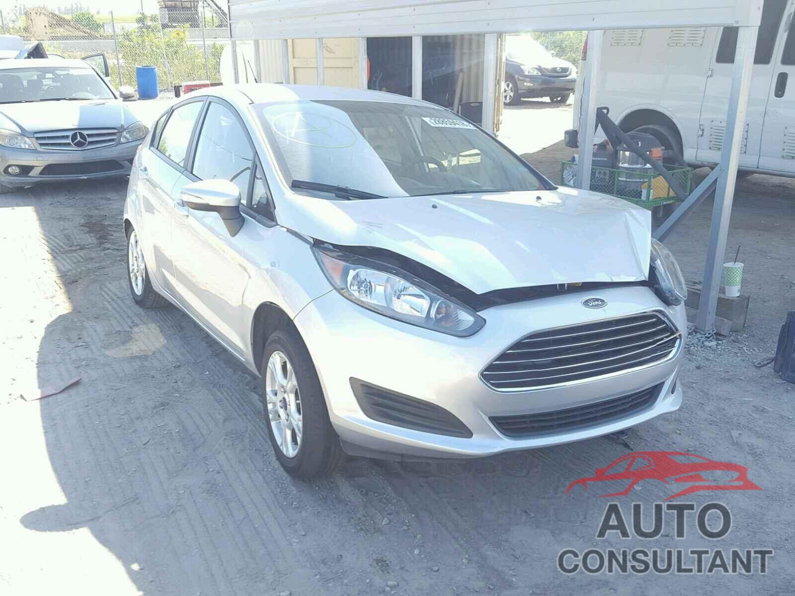 FORD FIESTA 2015 - 3FADP4EJ7FM115387