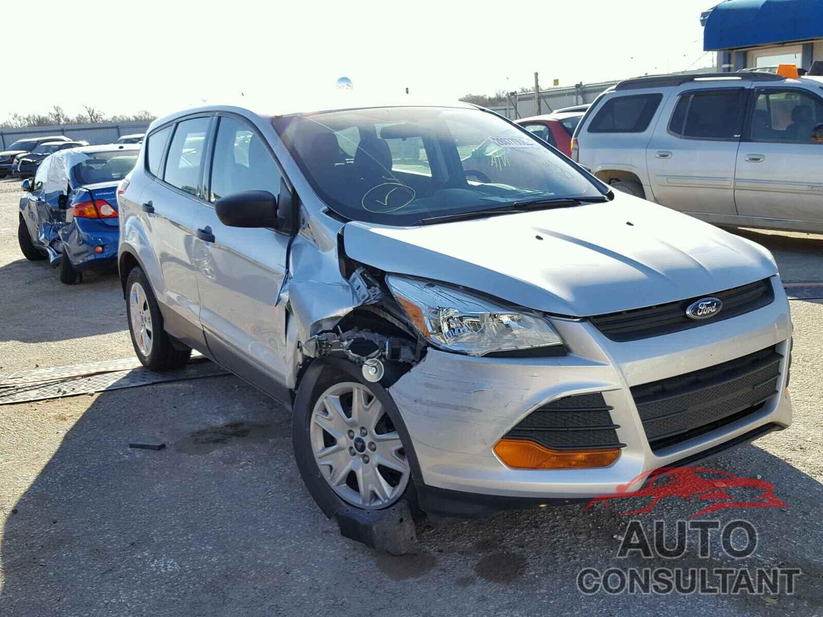 FORD ESCAPE 2015 - 1FMCU0F70FUB49026