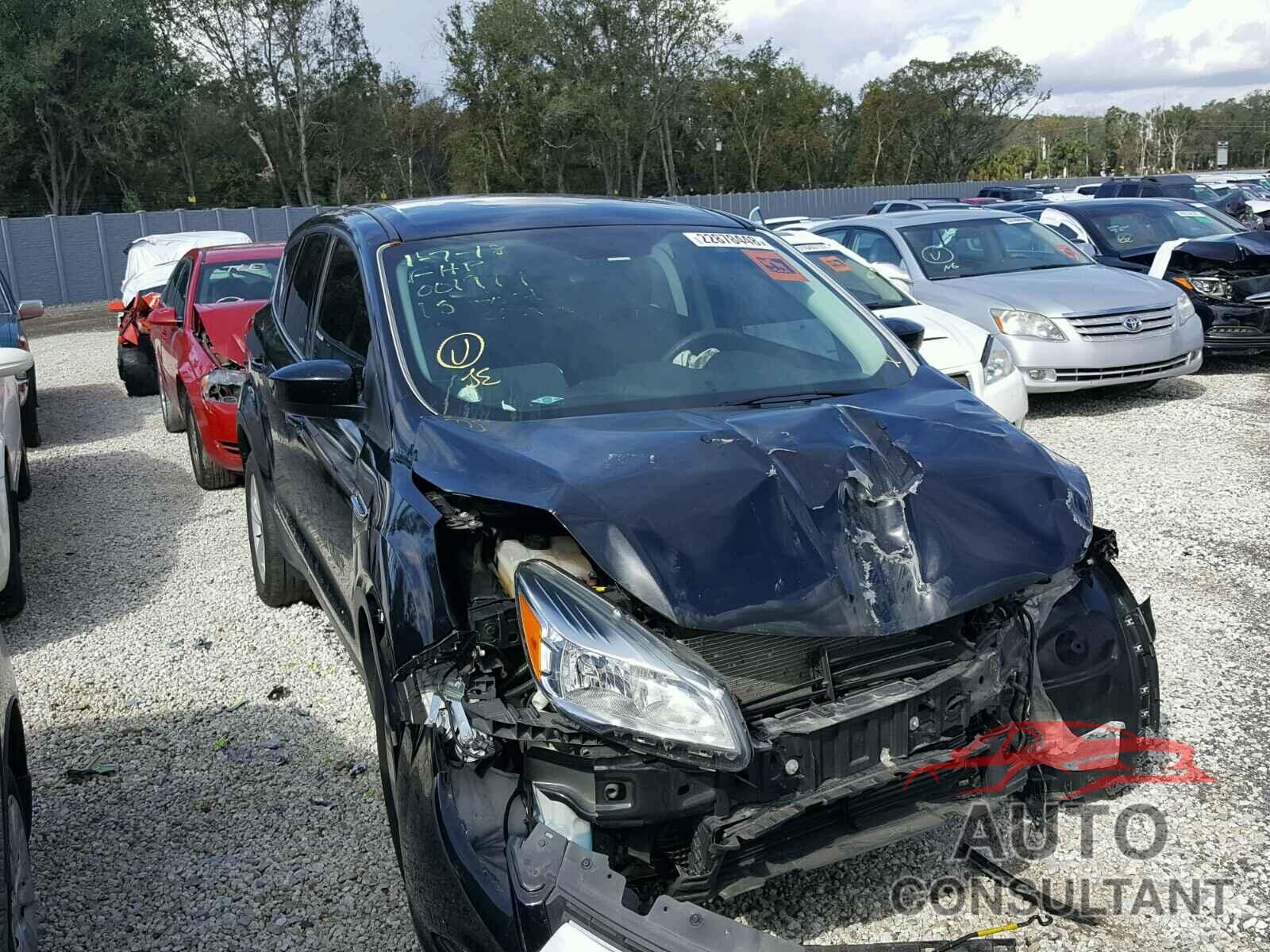 FORD ESCAPE 2015 - 1FMCU0GX4FUB68984