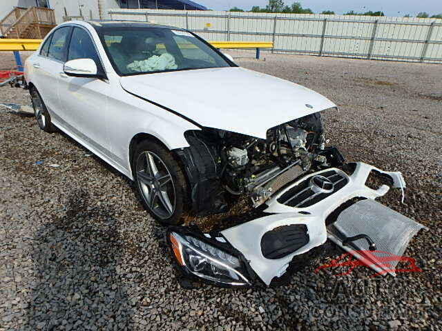 MERCEDES-BENZ C300 2015 - 55SWF4KB9FU031576